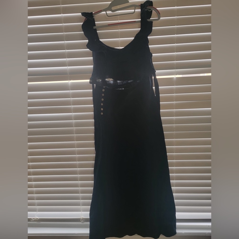 FREE PEOPLE Black Maxi Skirt Set
Size S